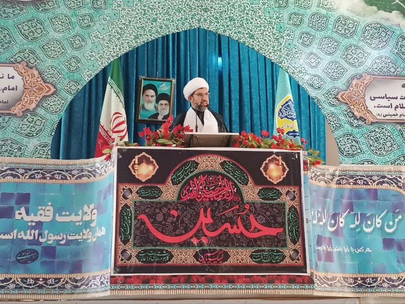 ویزگی بارز مسئول در تراز انقلاب مردمی بودن است ویزگی بارز مسئول در تراز انقلاب مردمی بودن است