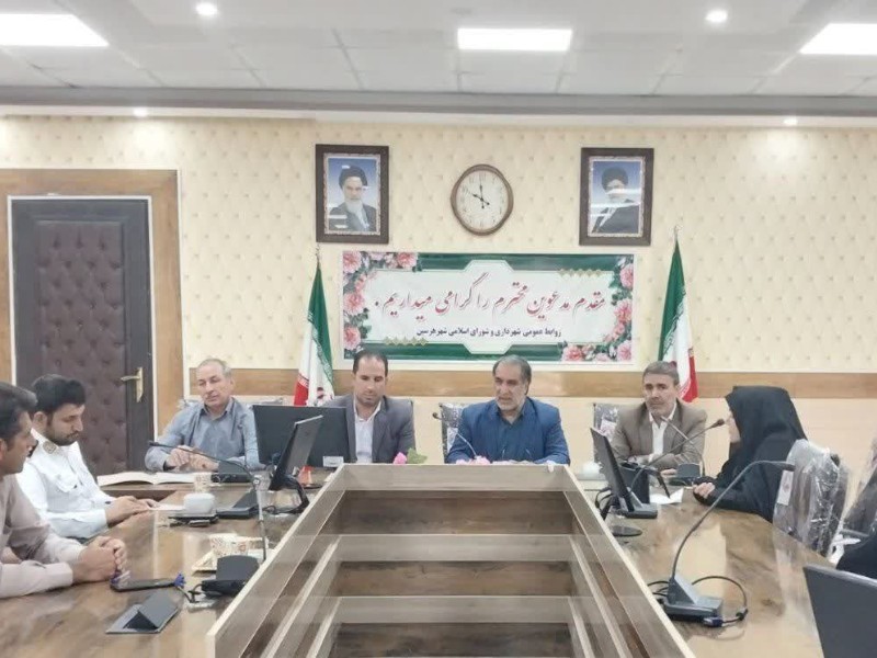 خواستار افزایش تاب آوری و پایبندی به رفتار حرفه ای رانندگان تاکسی هستیم خواستار افزایش تاب آوری و پایبندی به رفتار حرفه ای رانندگان تاکسی هستیم