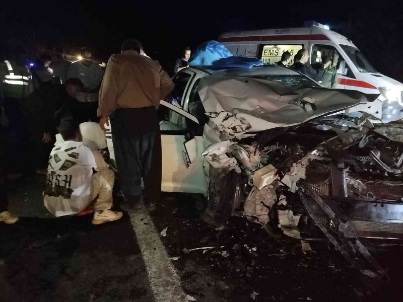 13 مصدوم و یک فوتی در تصادف زنجیرهای هرسین 13 مصدوم و یک فوتی در تصادف زنجیرهای هرسین