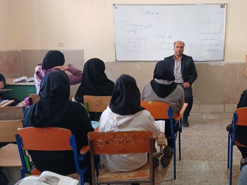 اجرای طرح قاضی در مدرسه در مدارس هرسین اجرای طرح قاضی در مدرسه در مدارس هرسین