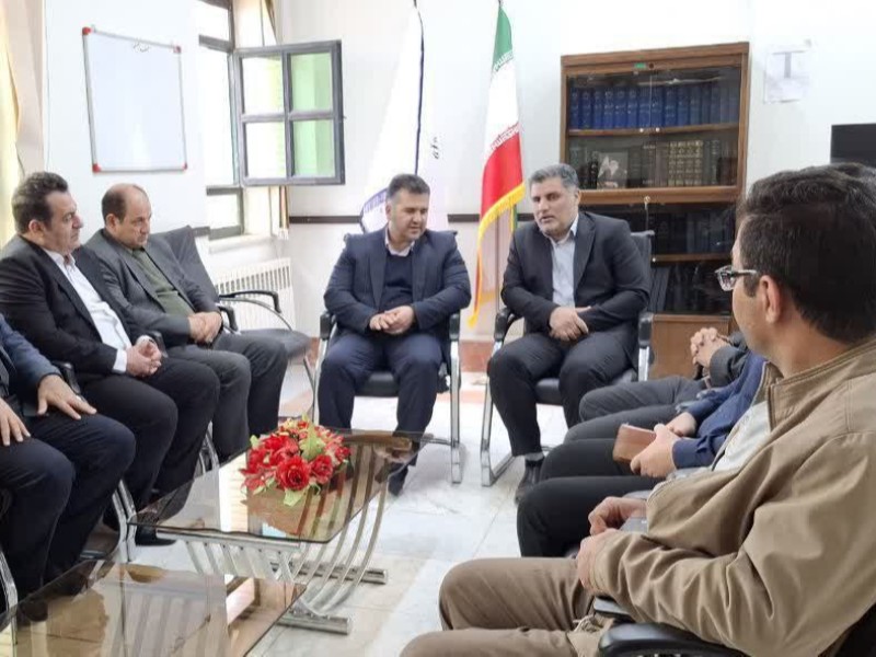 رئیس اداره ثبت اسناد و املاک شهرستان هرسین معارفه شد رئیس اداره ثبت اسناد و املاک شهرستان هرسین معارفه شد