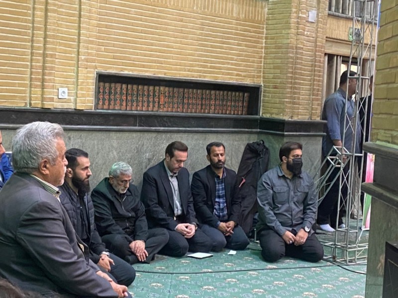 عکس/ حضور سردار اسماعیل قاآنی در مراسم بزرگداشت شهید نیلفروشان عکس/ حضور سردار اسماعیل قاآنی در مراسم بزرگداشت شهید نیلفروشان