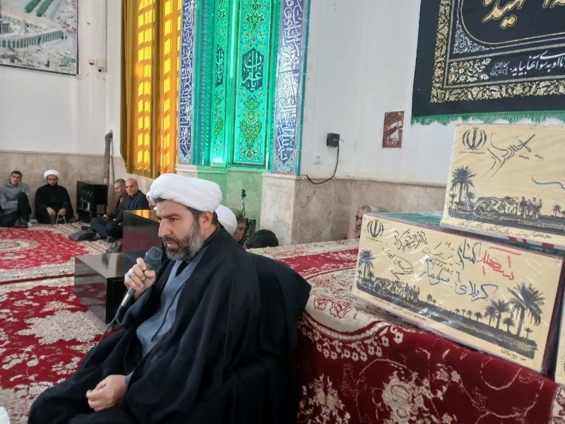 عدم تحلیل سیاسی موجب گمراهی افراد میشود عدم تحلیل سیاسی موجب گمراهی افراد میشود