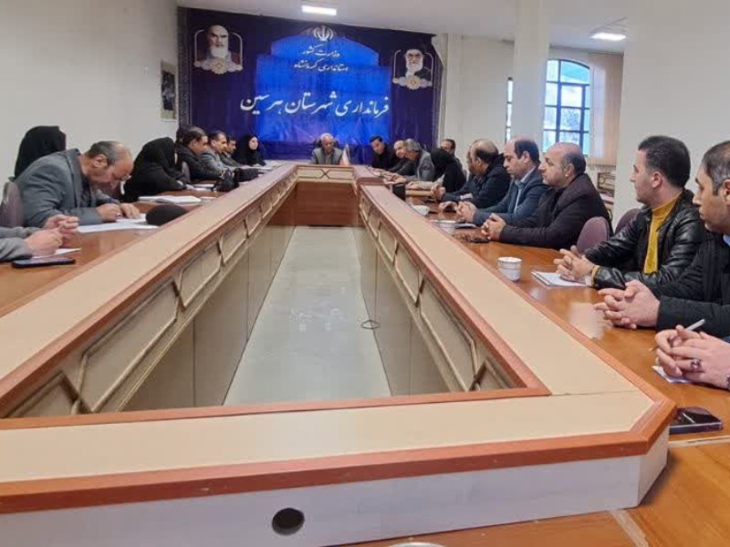 اقدامات ما باید در راستای ایجاد تولید و اشتغال استوار باشد