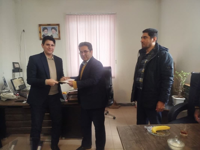 مراسم تودیع و معارفه مدیر اداره منابع طبیعی و آبخیزداری شهرستان هرسین مراسم تودیع و معارفه مدیر اداره منابع طبیعی و آبخیزداری شهرستان هرسین