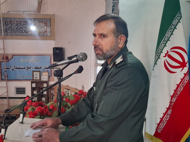 بسیج در همه عرصه ها در کنار مردم بوده است بسیج در همه عرصه ها در کنار مردم بوده است