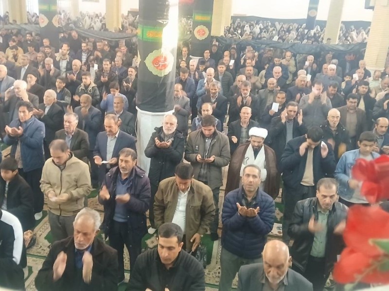 نماز عید سعید فطر در هرسین اقامه شد