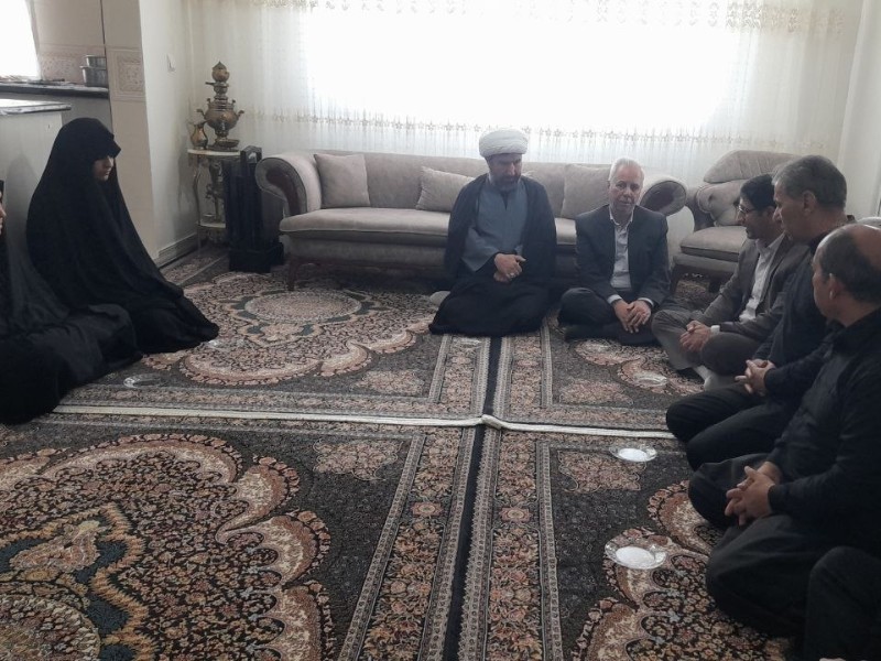 دیدار با خانواده شهید پیام رجبی در هرسین